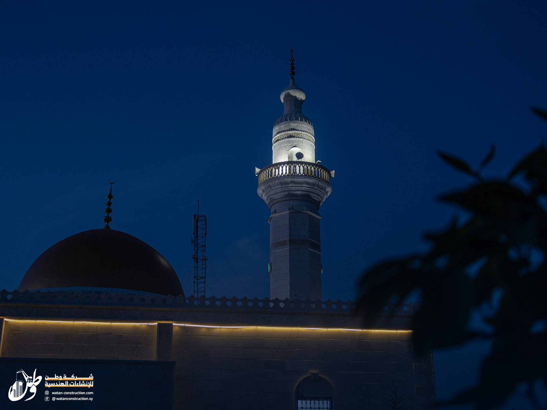 Night photos of Hajj Hassan Effendi Mosque in central Afrin after the completion of construction work there (5)