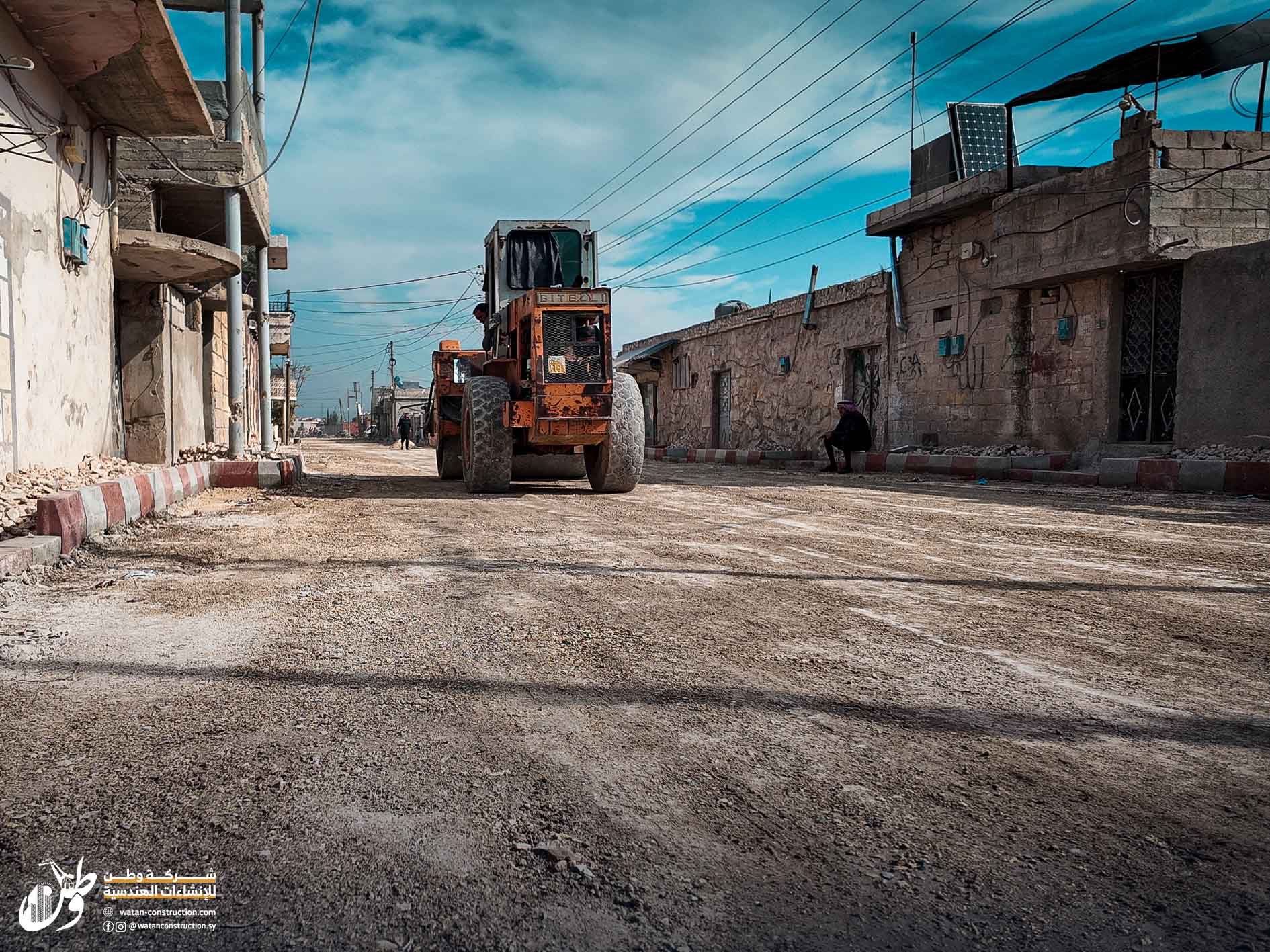 Watan Engineering Construction Company's work in paving the Jandairis-Tal Salour road (2)