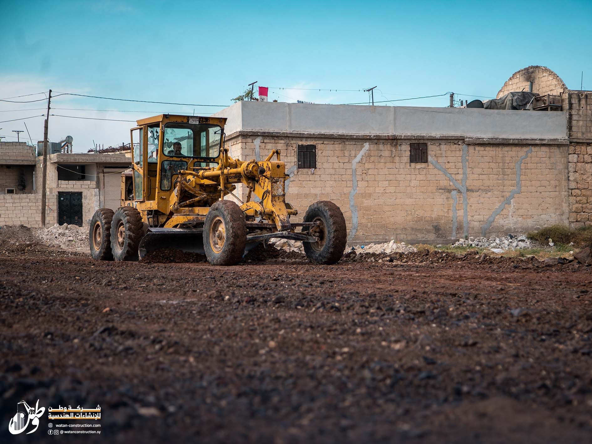 Watan Engineering Construction Company's work in paving the Jandairis-Tal Salour road (8)