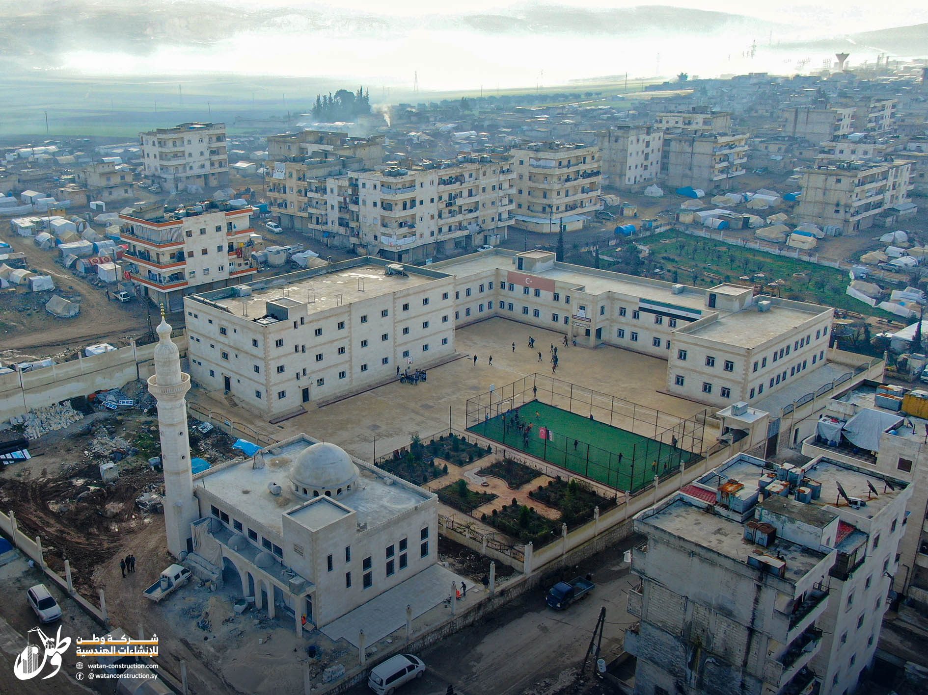 stepped down and tiled the mosque (4)